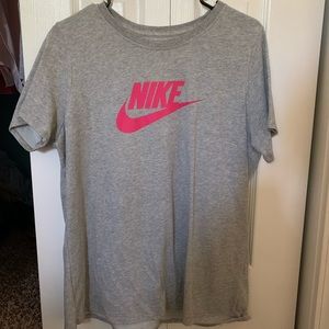 Nike T-shirt